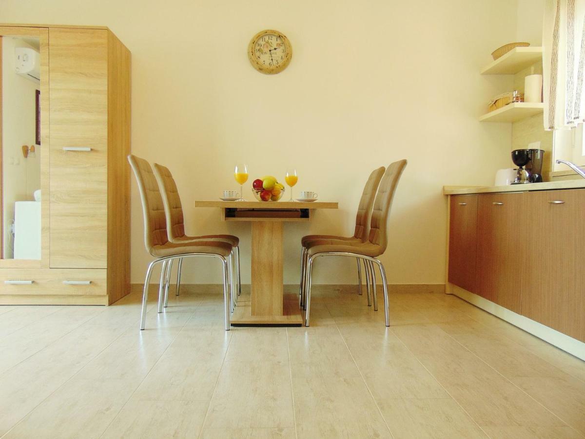 Apartmani Gabriella Vodice Ngoại thất bức ảnh