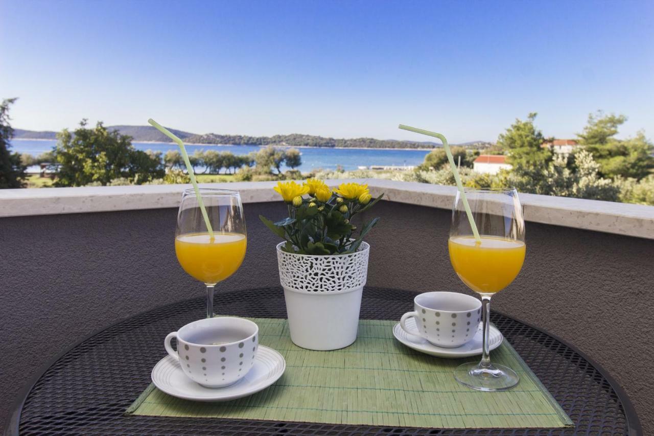 Apartmani Gabriella Vodice Ngoại thất bức ảnh