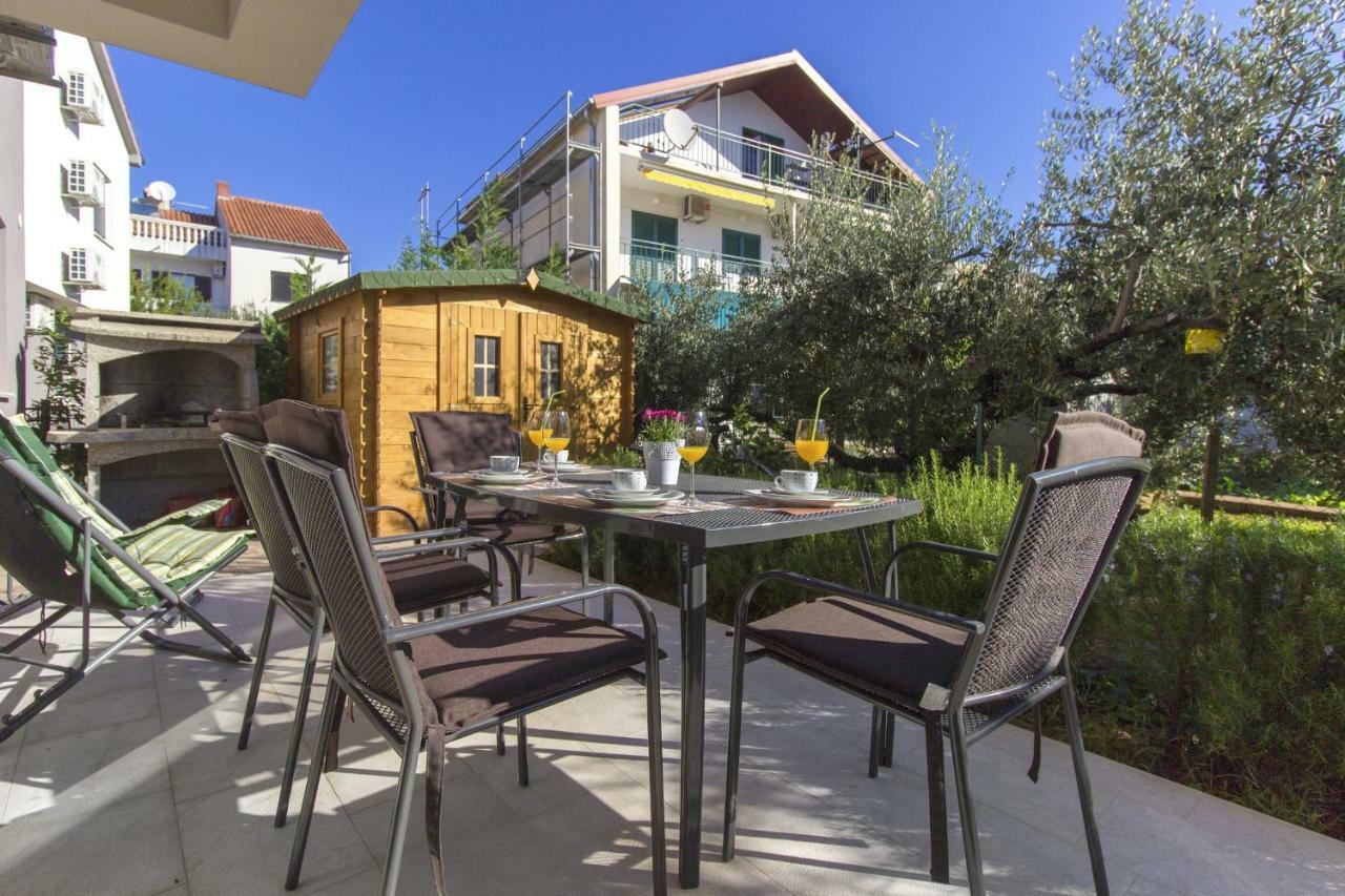 Apartmani Gabriella Vodice Ngoại thất bức ảnh