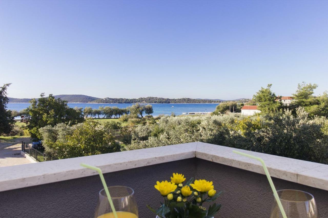 Apartmani Gabriella Vodice Ngoại thất bức ảnh